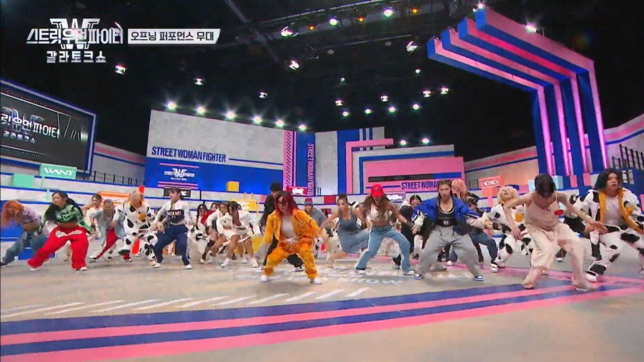 Street Woman Fighter: Gala Talkshow backdrop