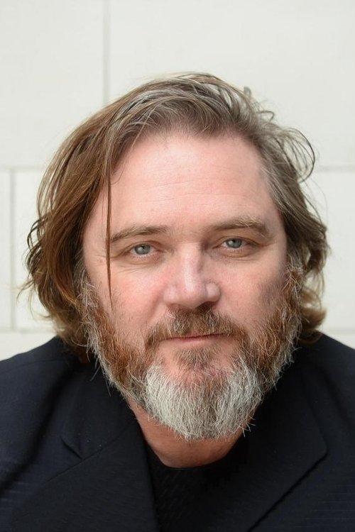 Alex Ferns fotoğrafı