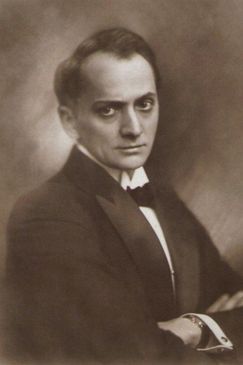 Theodor Loos fotoğrafı