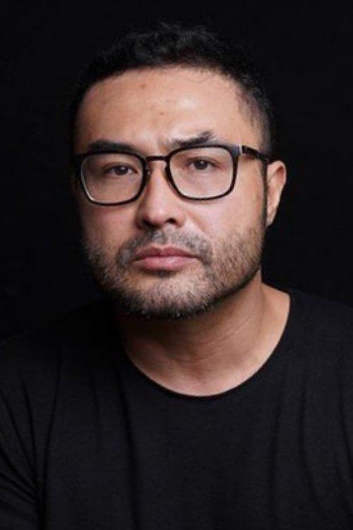 Surya Saputra fotoğrafı