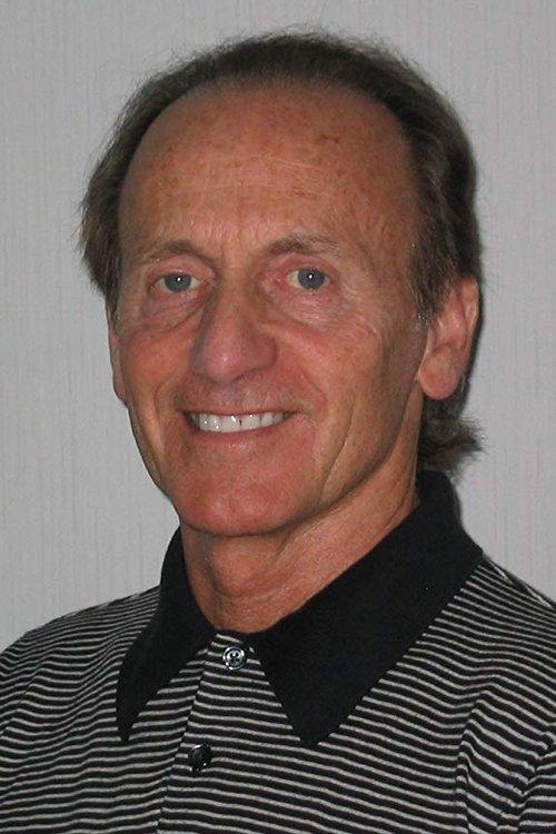 John Alexander fotoğrafı