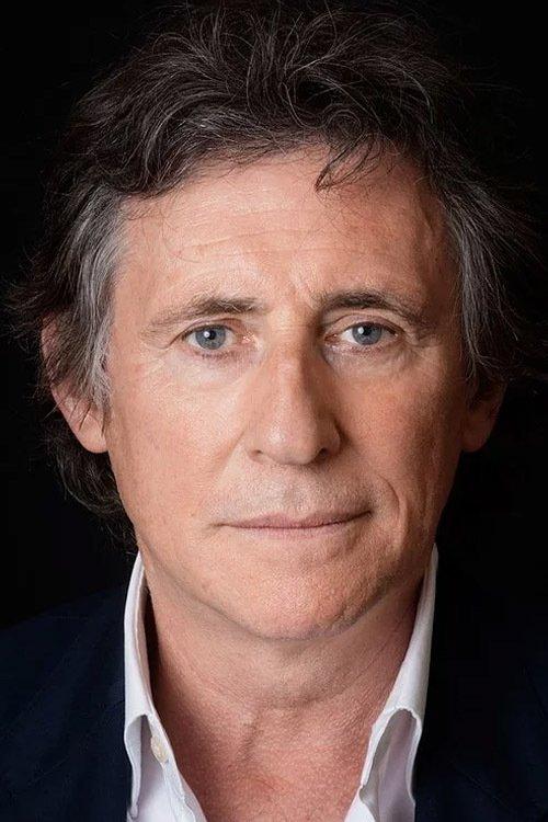 Gabriel Byrne fotoğrafı