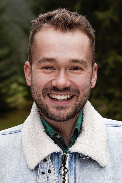 Adam Ernest fotoğrafı