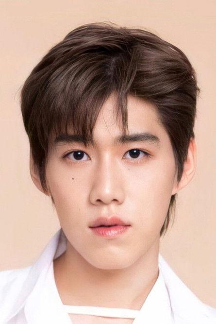 Krit Amnuaydechkorn fotoğrafı