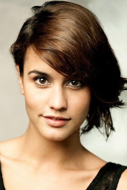 Megan Montaner fotoğrafı