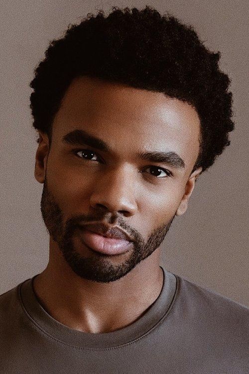 Luke Youngblood fotoğrafı