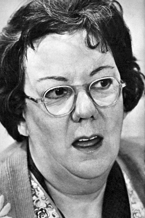 Dandy Nichols fotoğrafı