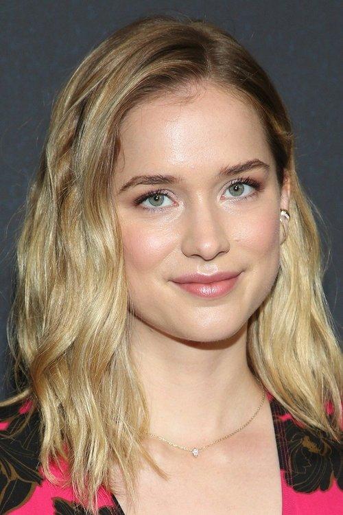 Elizabeth Lail fotoğrafı