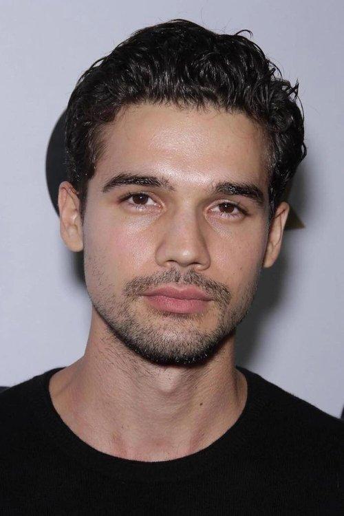 Steven Strait fotoğrafı