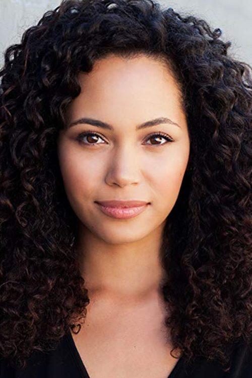 Madeleine Mantock fotoğrafı