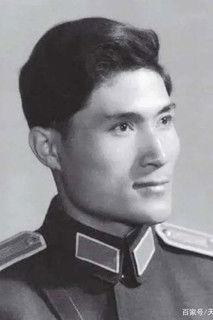 Liu Long fotoğrafı