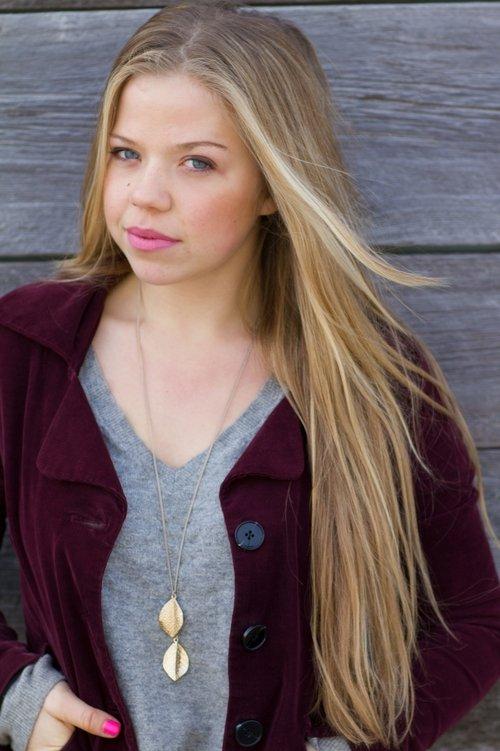 Vivien Endicott Douglas fotoğrafı