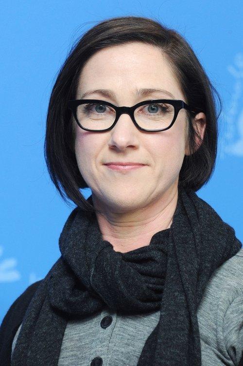 S.J. Clarkson fotoğrafı