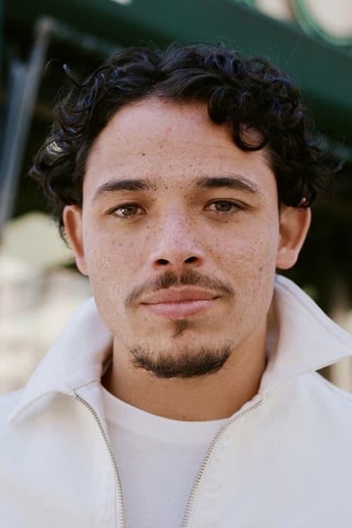 Anthony Ramos fotoğrafı