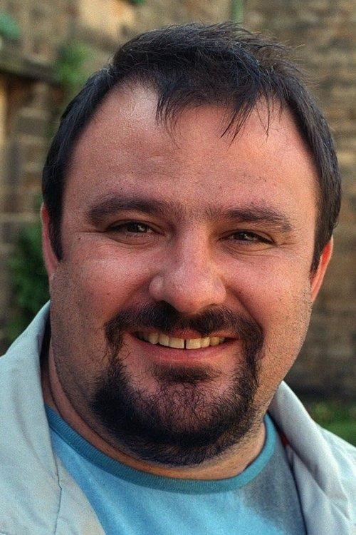 Victor McGuire fotoğrafı