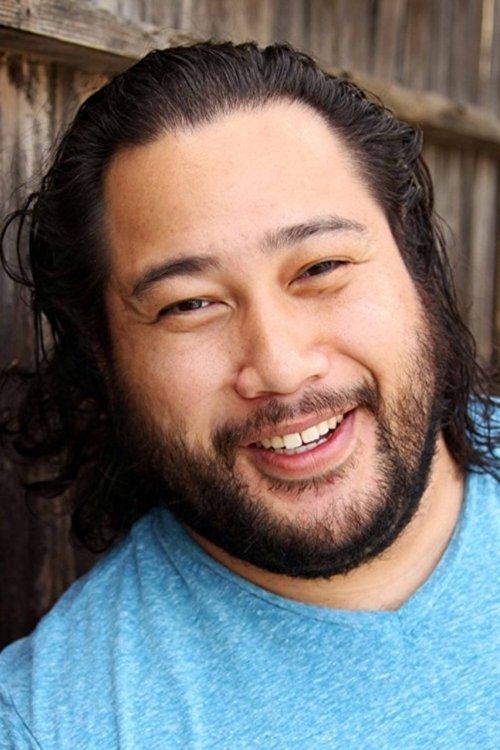 Cooper Andrews fotoğrafı