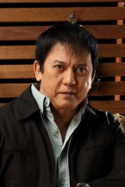 Phillip Salvador fotoğrafı