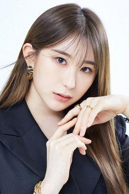 Lee Chae-yeon fotoğrafı